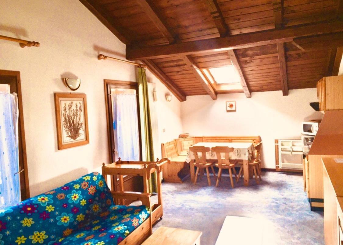 Casa Martini Daire Mezzana  Dış mekan fotoğraf
