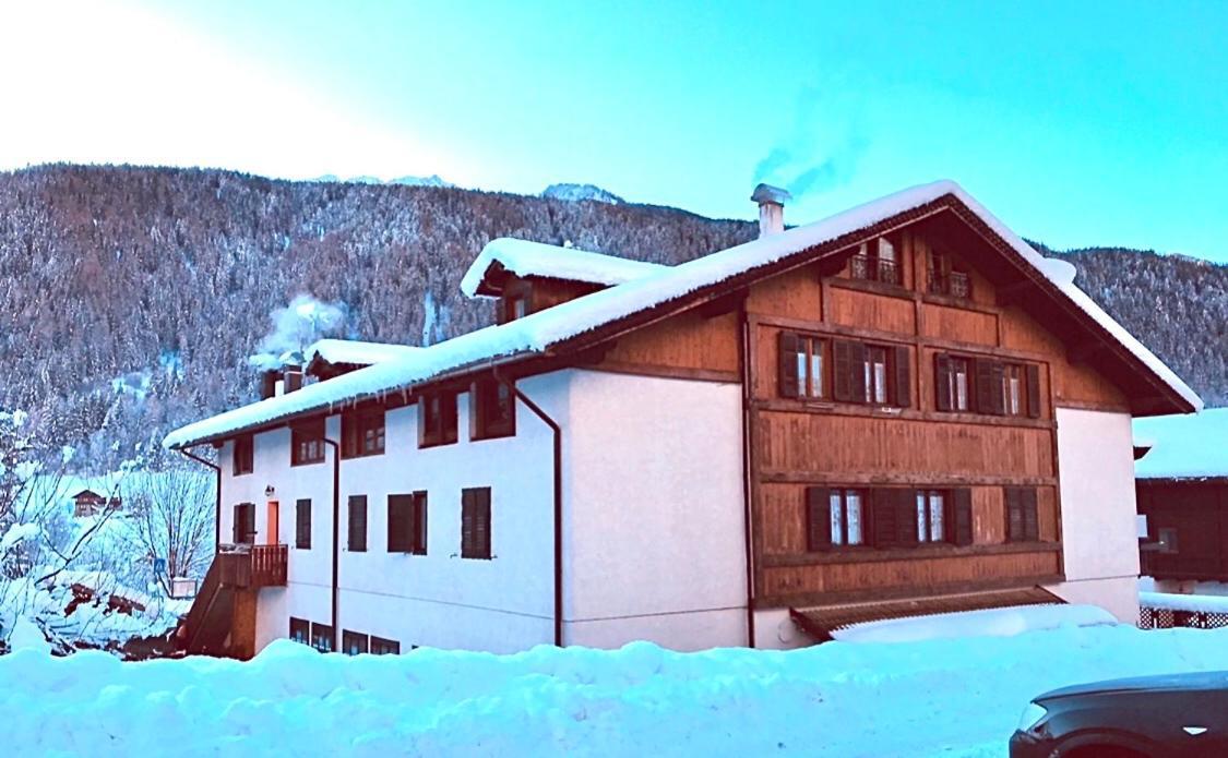 Casa Martini Daire Mezzana  Dış mekan fotoğraf