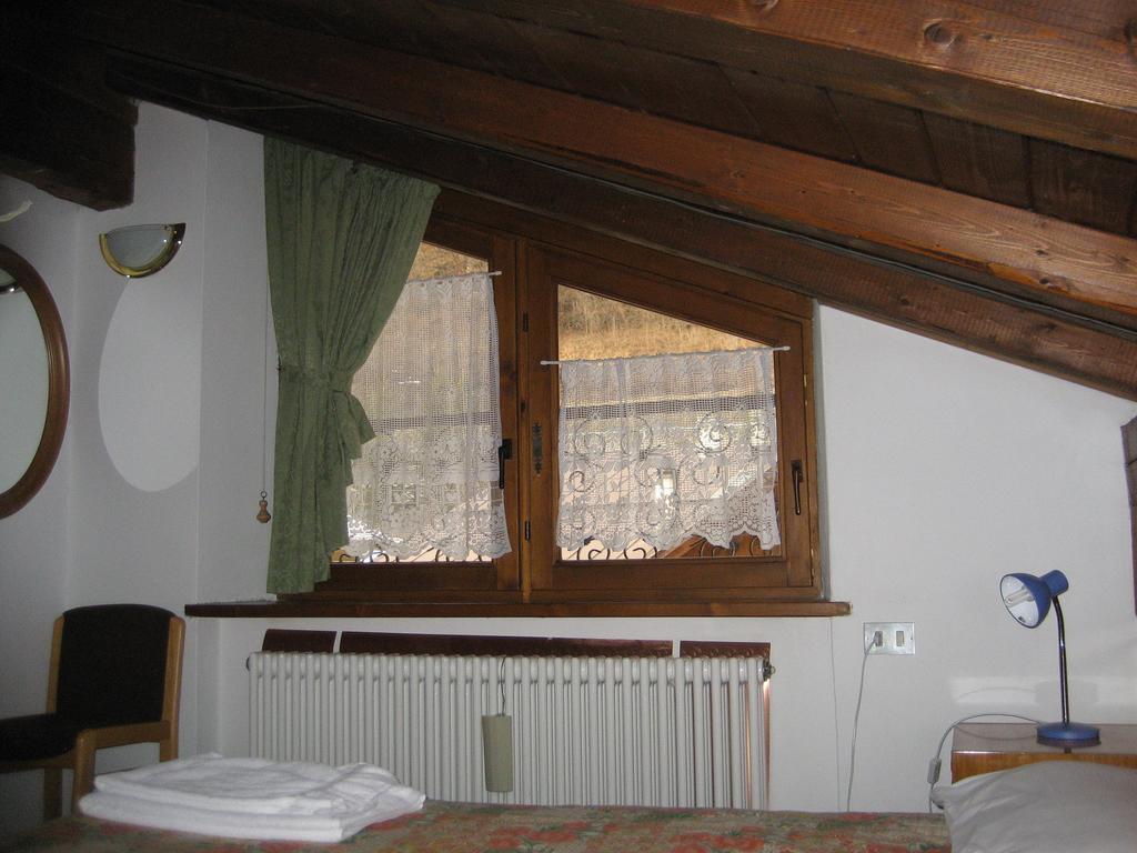 Casa Martini Daire Mezzana  Dış mekan fotoğraf