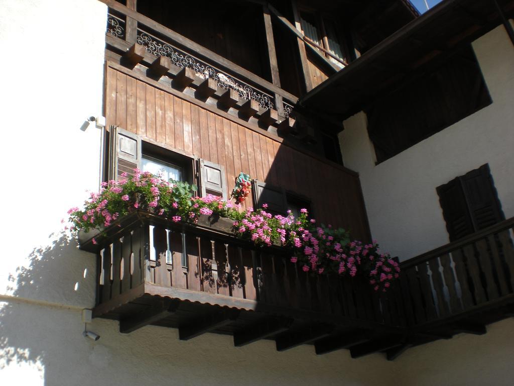 Casa Martini Daire Mezzana  Dış mekan fotoğraf